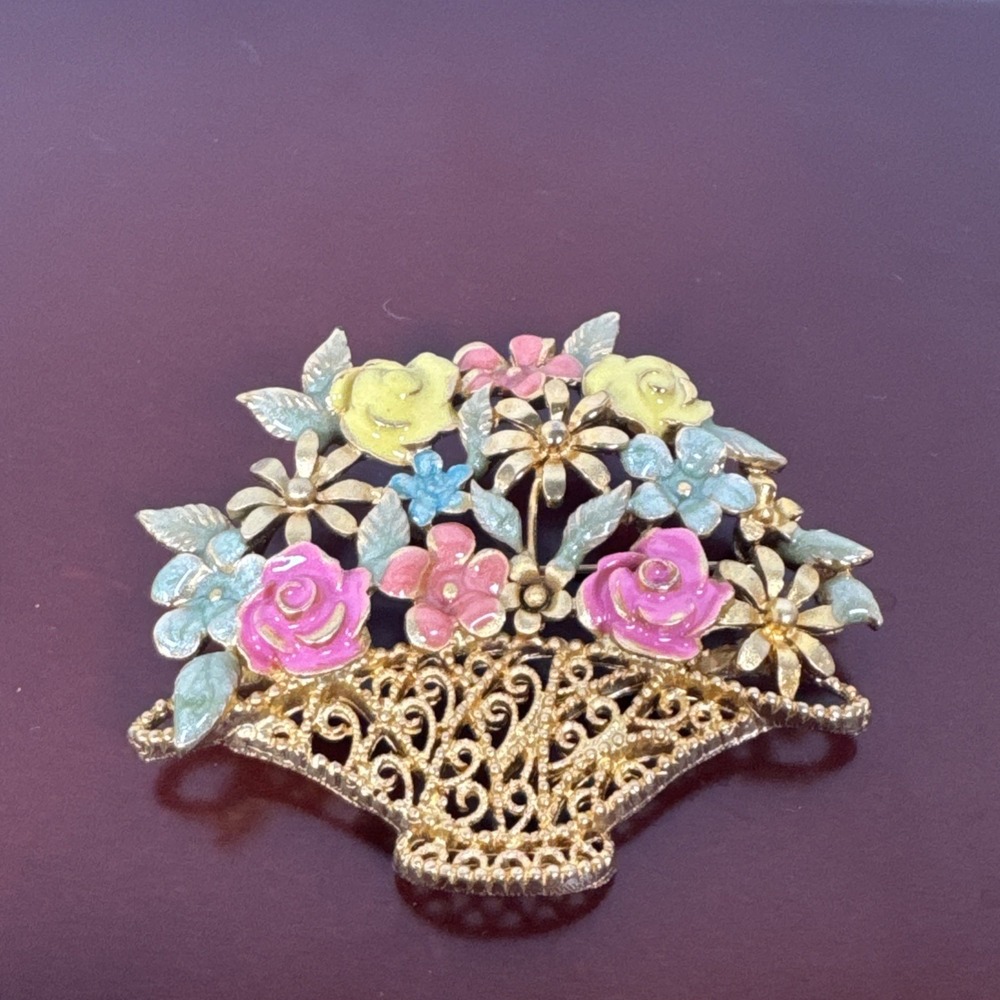 VINTAGE M Jent Brooch Pin flower basket enameled pastel flowers gold tone basket